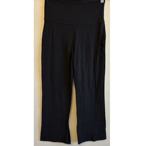 Lululemon Black Wide Leg Capris High Waist Pull On Activewear Pants womens 6 - Picture 1 of 8